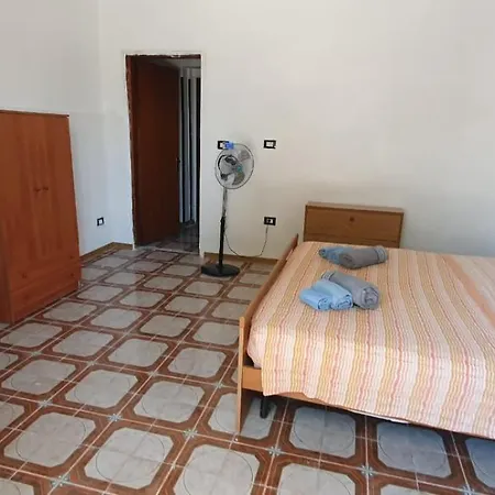 Guest House Fanusa Dom wakacyjny *